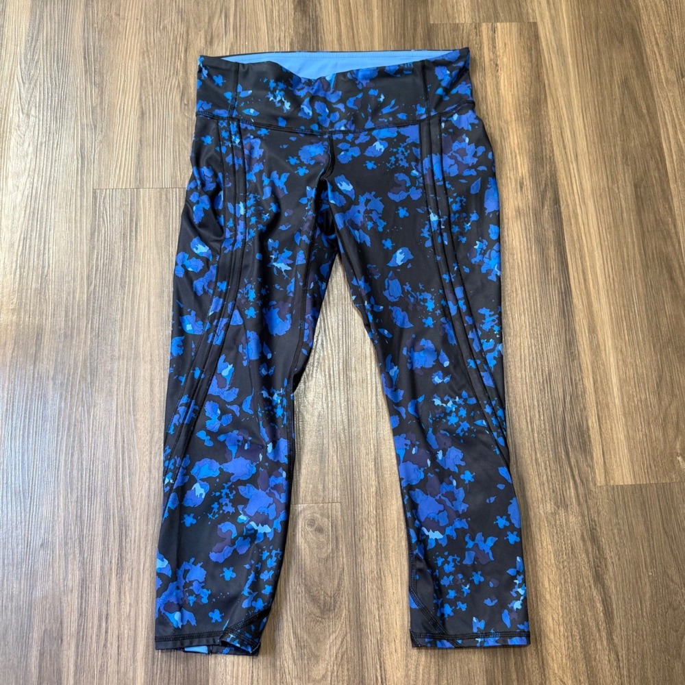 Lululemon Crop Leggings‎ Womens 8 Blue Black Dandy Digie Porcelain Floral Tights